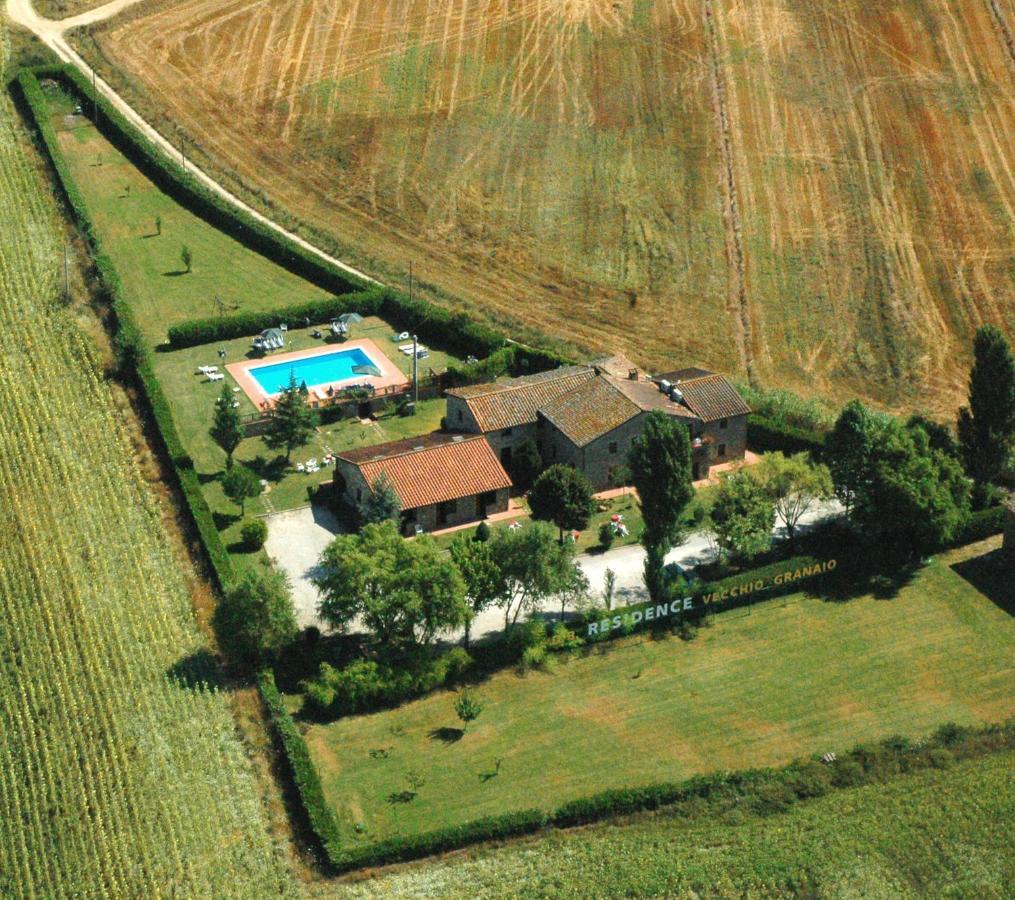 Casa Vacanze Vecchio Granaio Magione Exterior foto